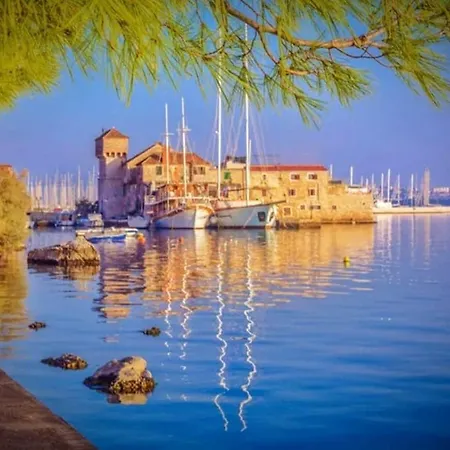 D&m Delux 2 * Kaštela