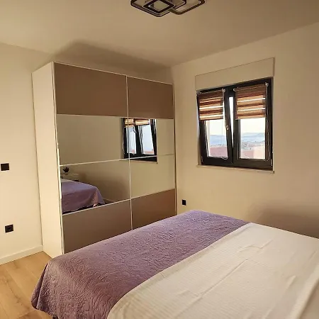 D&m Delux 2 Apartament *